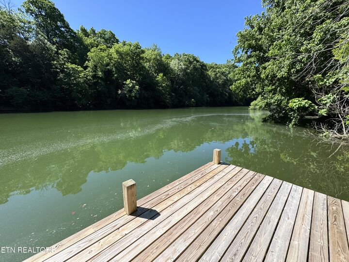 Property Photo:  