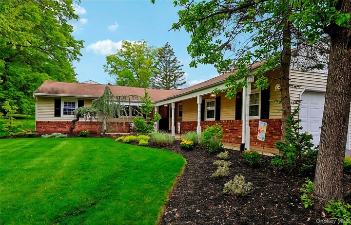 Property Photo:  7 Glenmere Road  NY 10956 