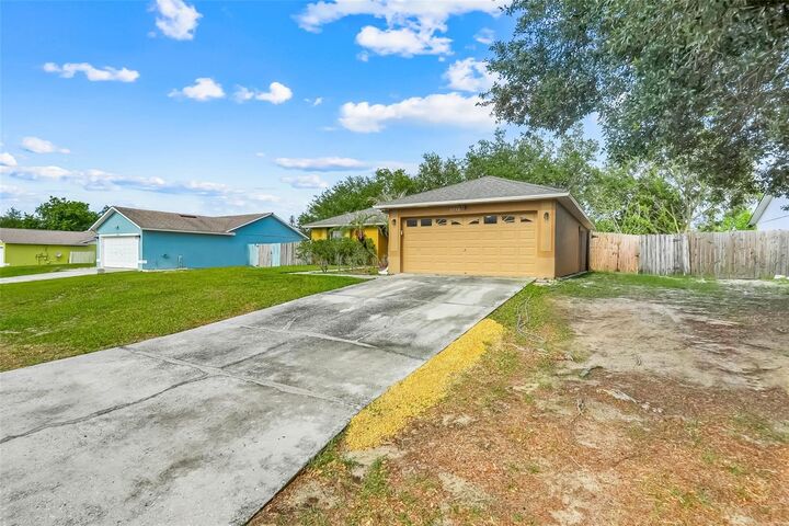 Property Photo:  10752 Crescendo Loop  FL 34711 