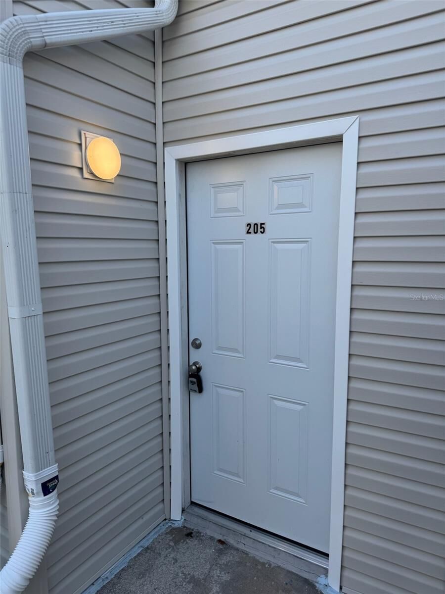 Property Photo:  2568 Woodgate Boulevard 205  FL 32822 