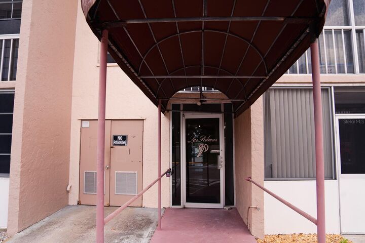 Property Photo:  519 Albee Farm Road 110  FL 34285 