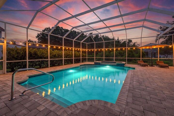 Property Photo:  17820 Osprey Pointe Place  FL 33647 