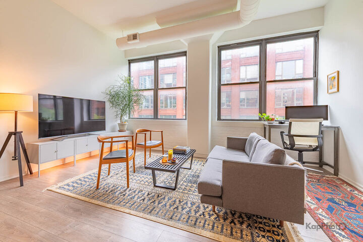Property Photo:  812 W Van Buren Street 3C  IL 60607 