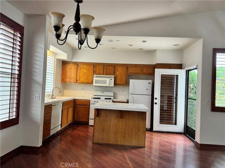 Property Photo:  606 Larkridge  CA 92618 