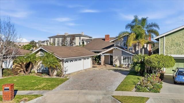 Property Photo:  18874 Mount Cimarron Street  CA 92708 