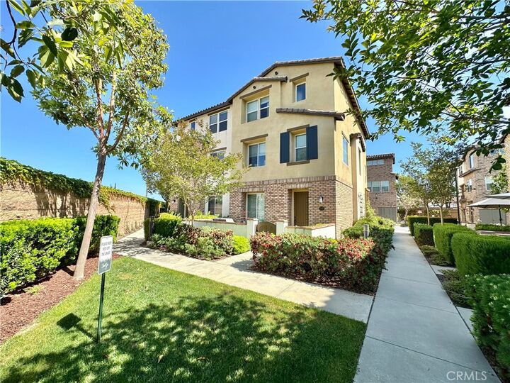 Property Photo:  11821 E Solana Place  CA 90703 