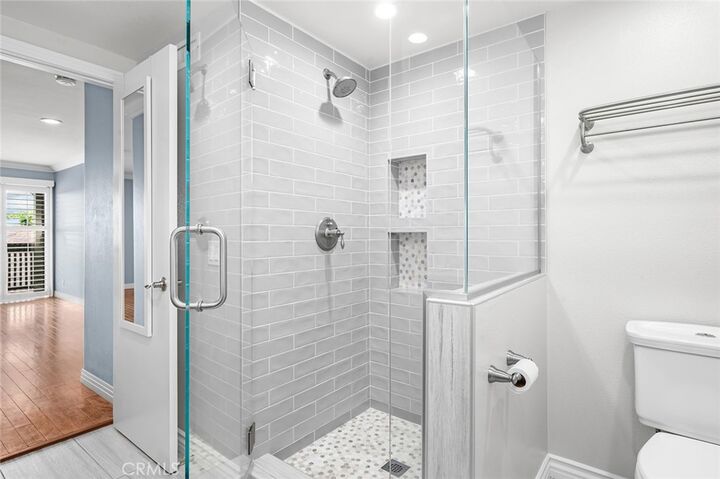 Property Photo:  2514 E Willow Street 105  CA 90755 