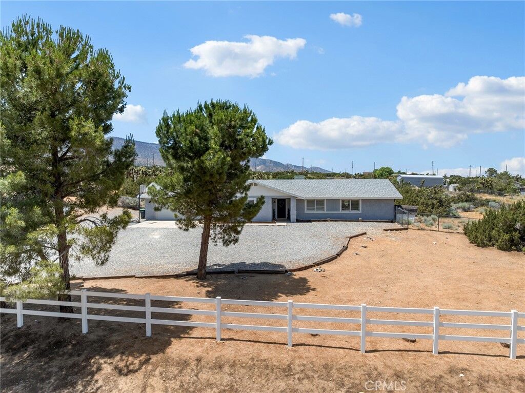 Property Photo:  9240 Avalon  CA 92371 