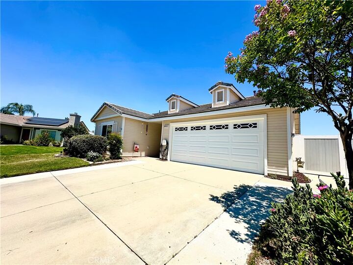 Property Photo:  13366 Knollwood Drive  CA 92883 