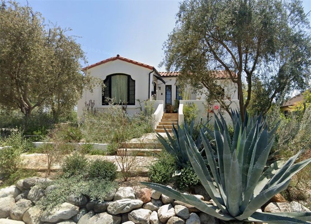 Property Photo:  2168 Princeton  CA 90026 