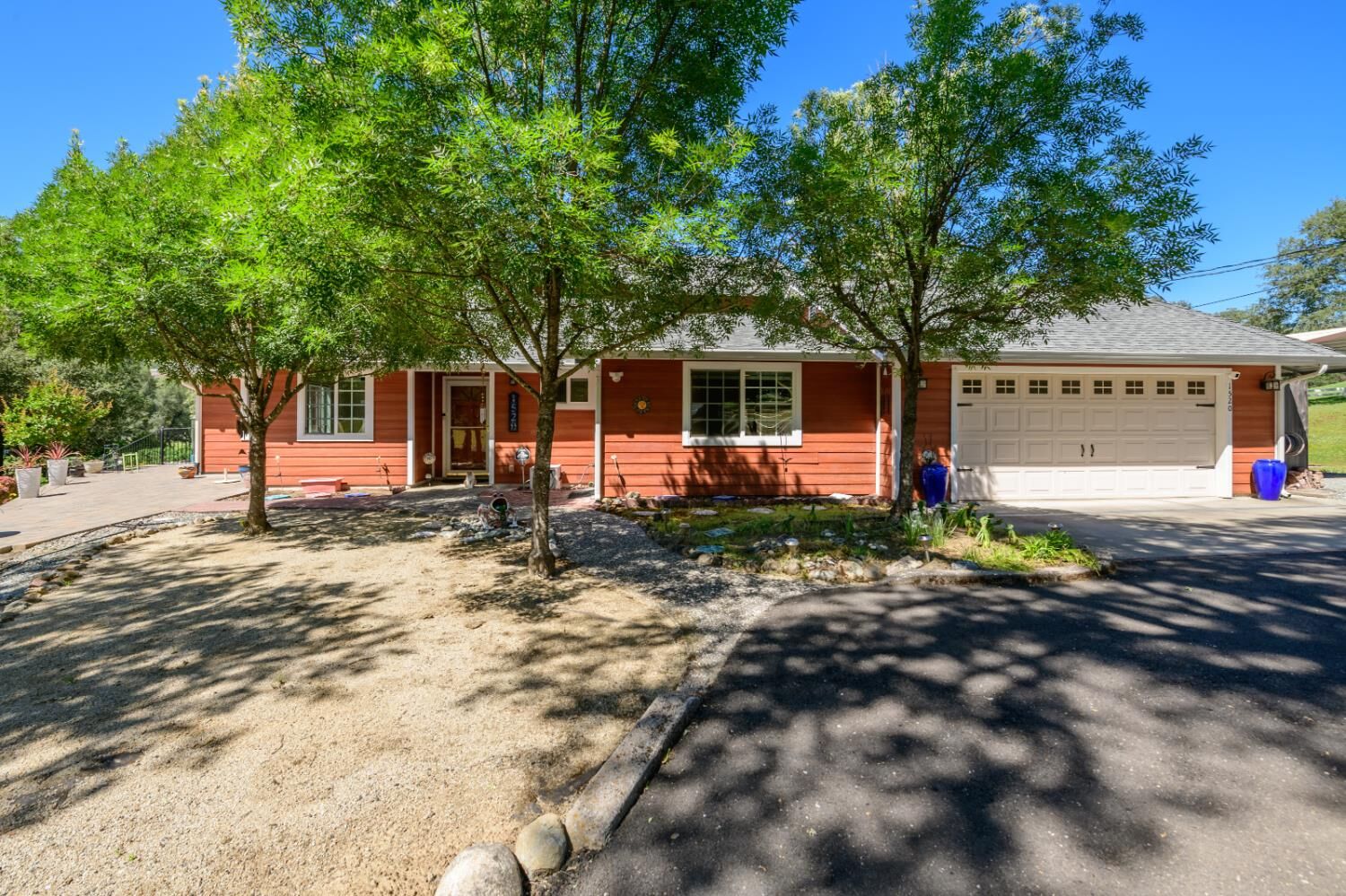 Property Photo:  1520 Golf Way  CA 95667 
