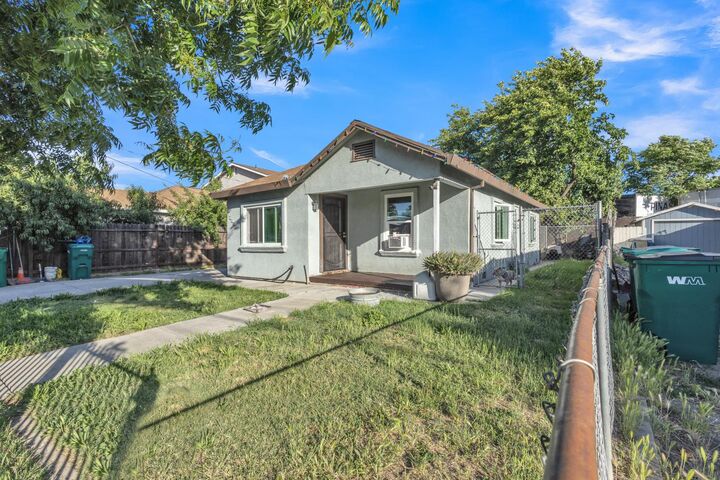 Property Photo:  2338 E Miner Avenue  CA 95205 
