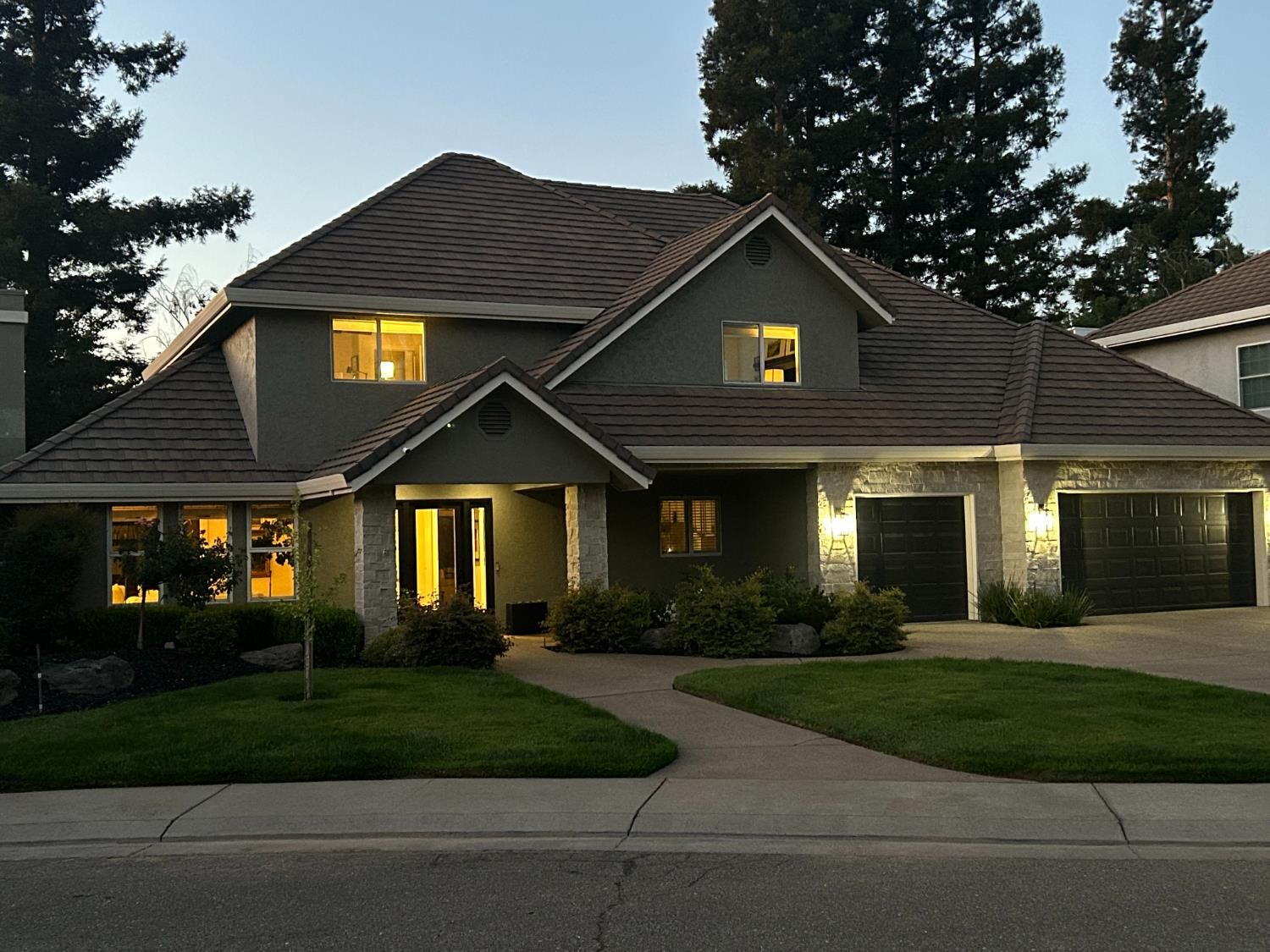 Property Photo: 2429 Summerset Court CA 95242