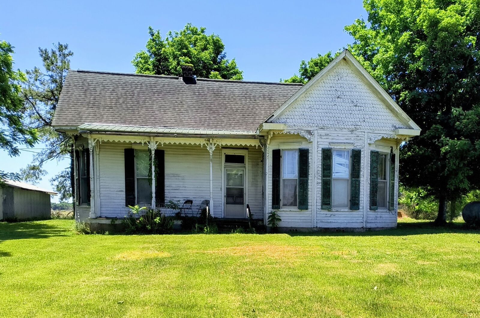 Property Photo:  159 Cooper Rd  TN 37180 