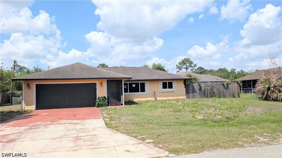 Property Photo:  521 5th Avenue  FL 33972 