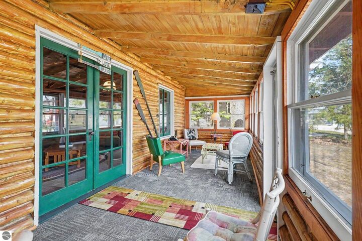 Property Photo:  1681 Louks Street  IN 47748 