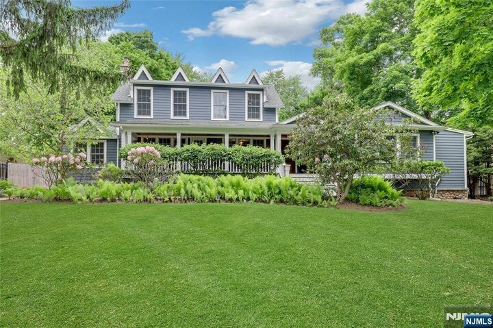 Property Photo:  283 Summit Street  NJ 07648 