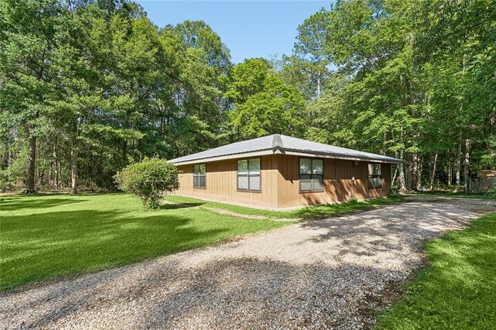 Property Photo:  73380 Allen Road  LA 70420 