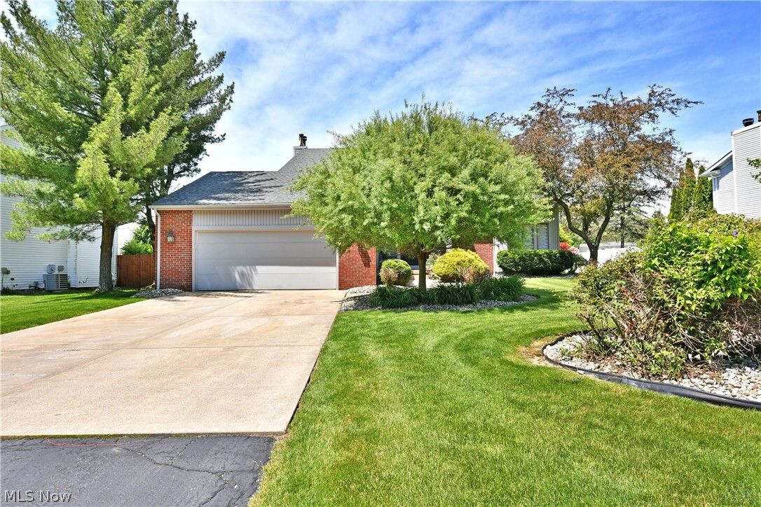 Property Photo:  2031 Quail Run  OH 44410 