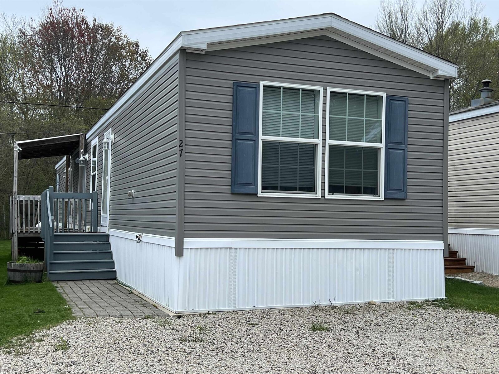 Property Photo: 27 Adams Park NH 03870