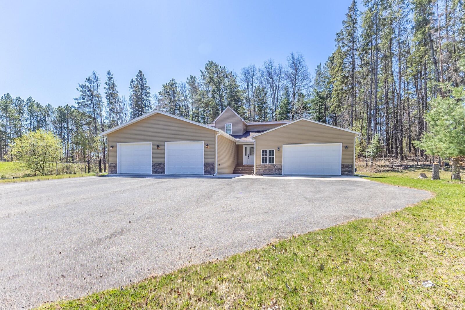 Property Photo:  508 Spruce Grove Lane NW  MN 56601 
