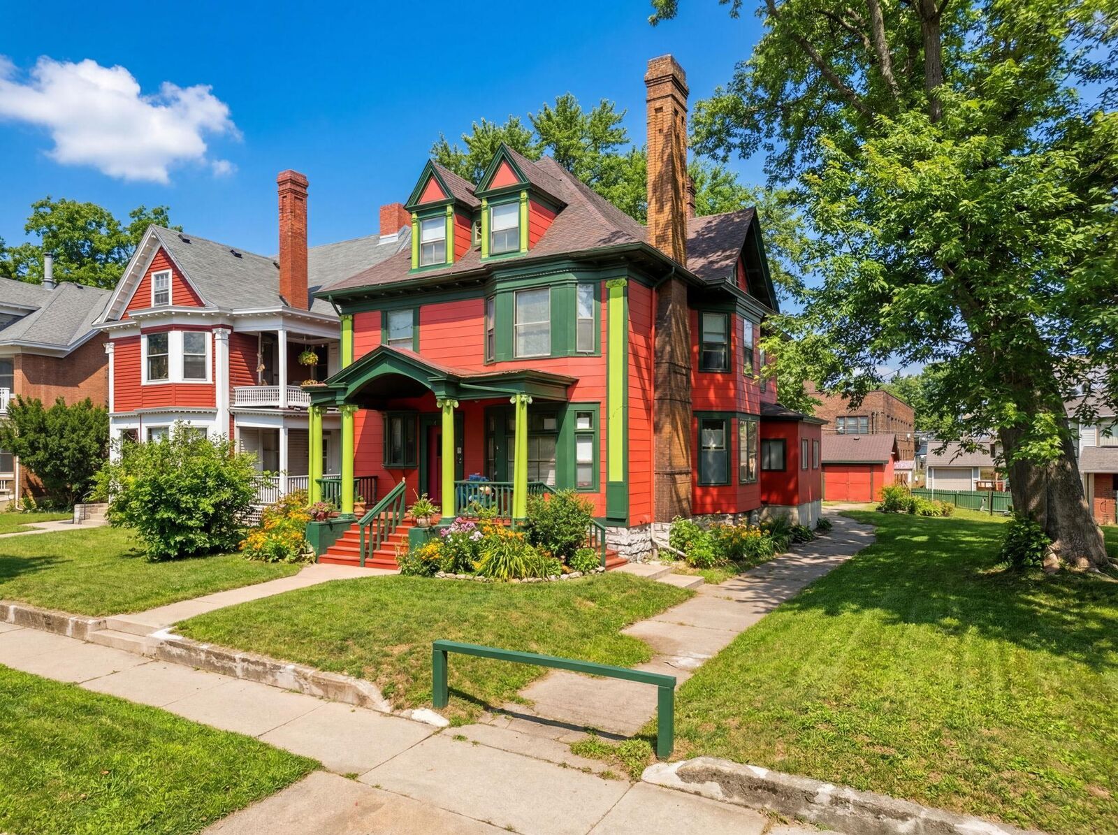 Property Photo:  475 Dayton Avenue  MN 55102 