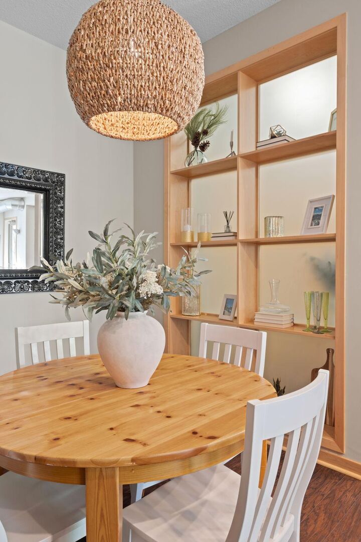 Property Photo:  3640 Wooddale Avenue S 102  MN 55416 