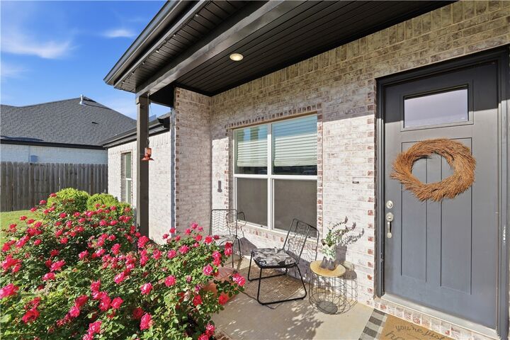 Property Photo:  458 N Yona Lane  AR 72730 