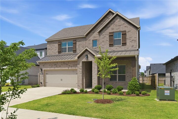Property Photo:  3004 S 14th Street  AR 72758 