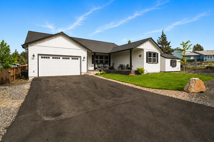 Property Photo: 4232 SW Umatilla Avenue OR 97756