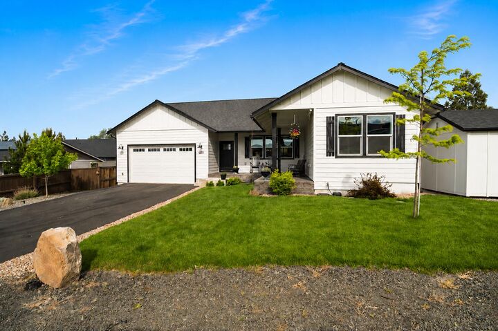 Property Photo: 4232 SW Umatilla Avenue OR 97756