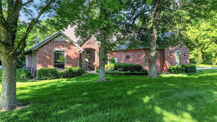 Property Photo:  7400 Oakwood Creek Road  OK 73034 
