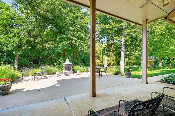 Property Photo: 7400 Oakwood Creek Road OK 73034