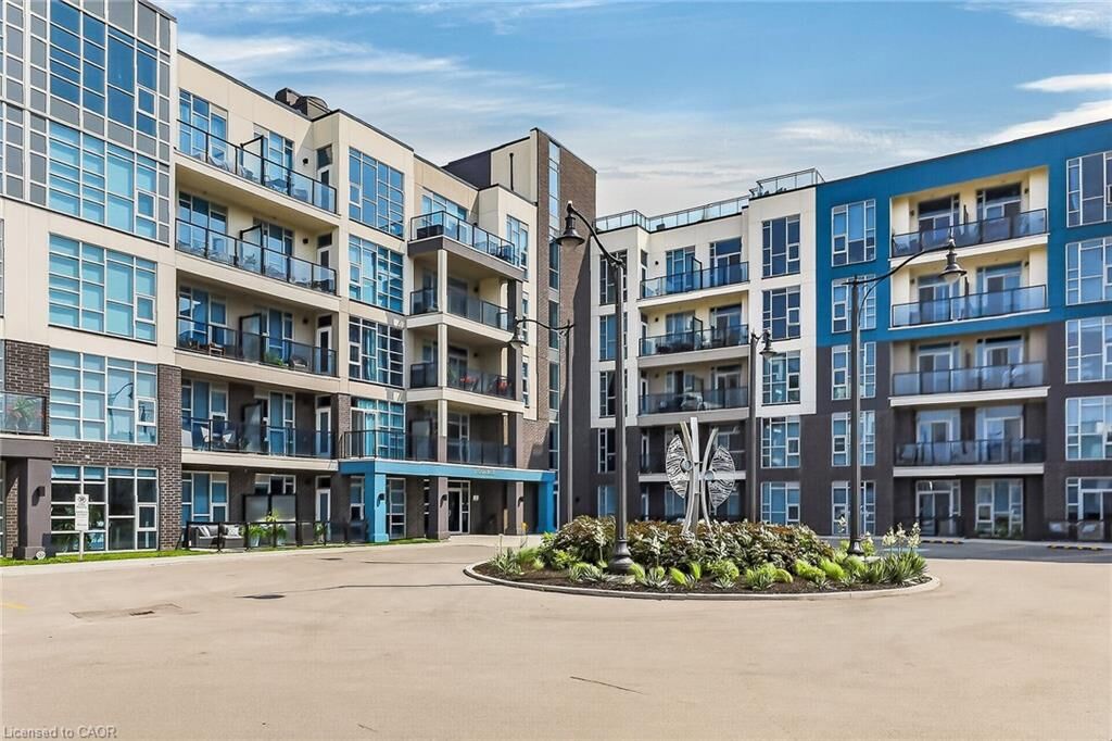 Property Photo:  10 Concord Place 516  ON L3M 0J1 