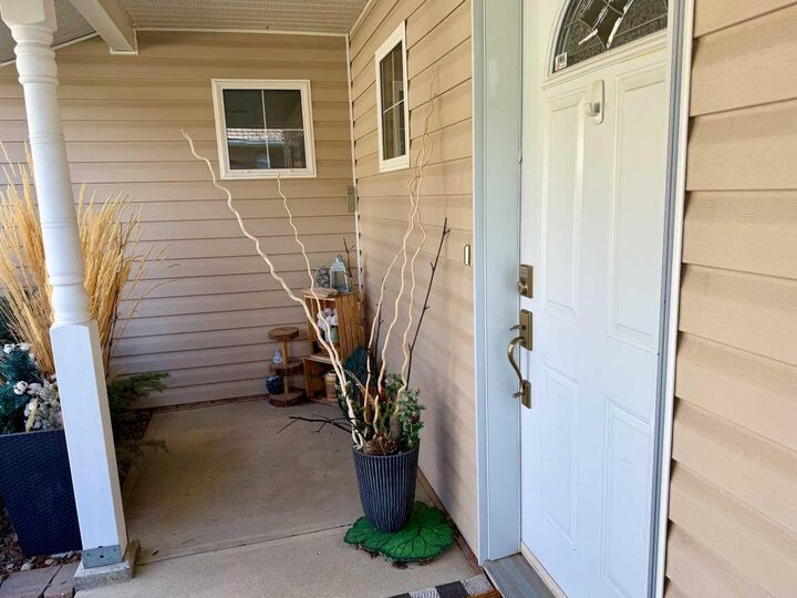 Property Photo: 1726 113 Street AB T0K 0E0