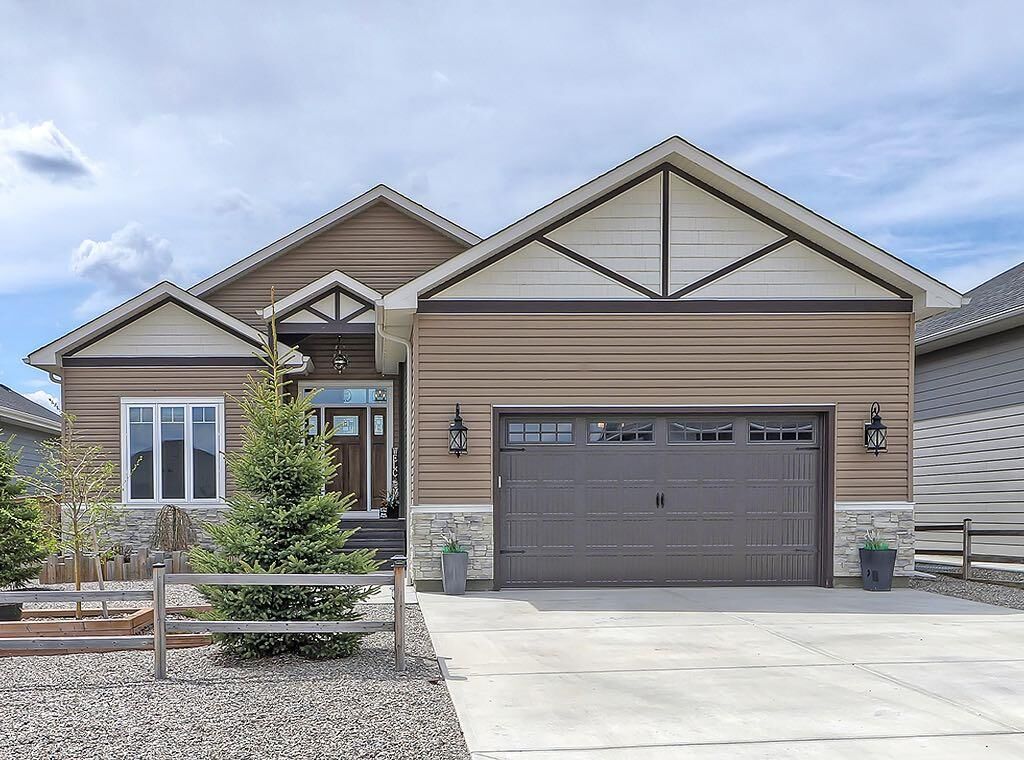 Property Photo:  137 Westview Drive  AB T0L 1R0 