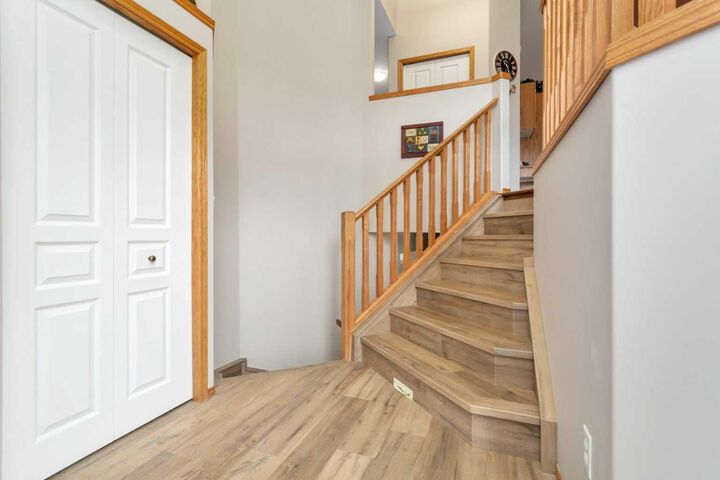 Property Photo:  6003 43 Avenue Close  AB T4T 1W3 