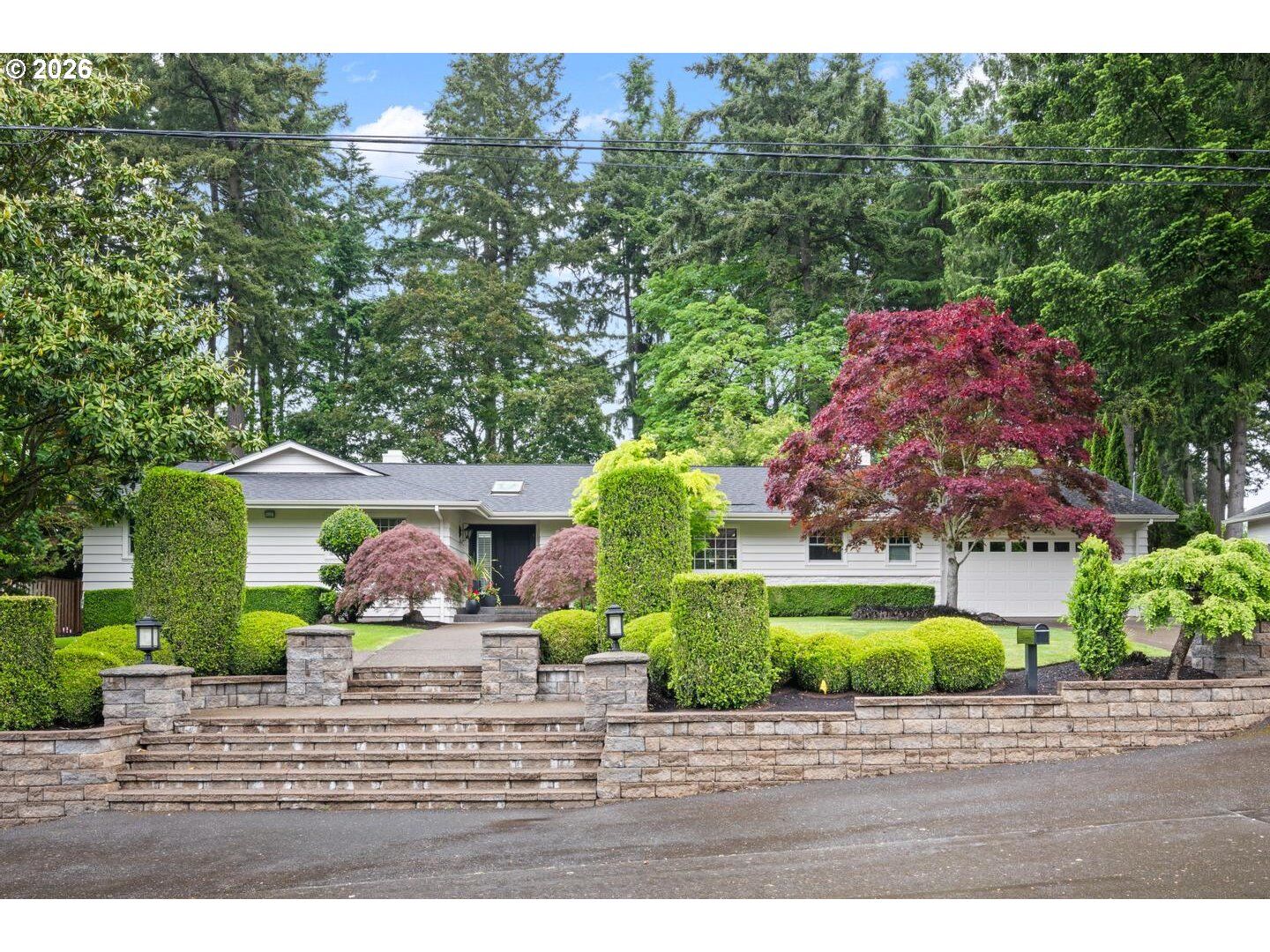 Property Photo:  10465 SW Hawthorne Ln  OR 97225 