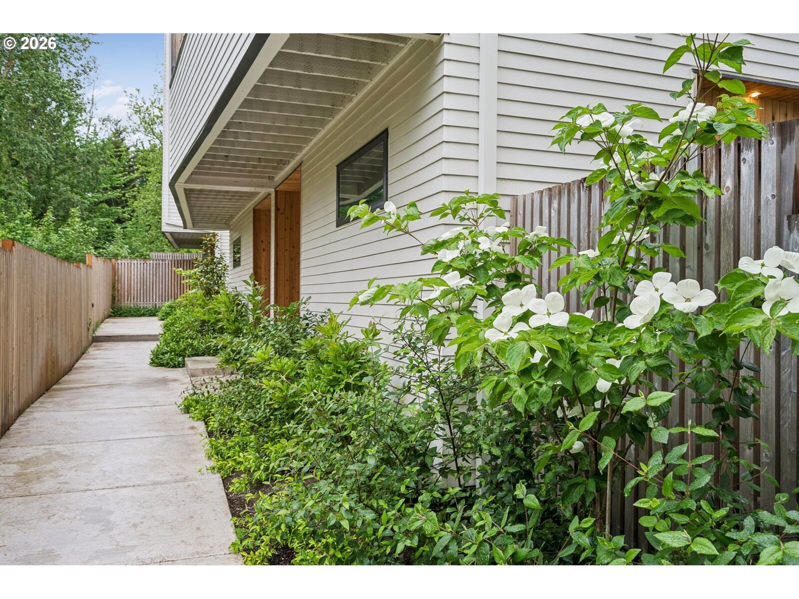 Property Photo: 4615 N Campbell Ave OR 97217