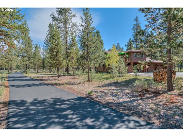 Property Photo:  57665 Aspen Ln  OR 97707 