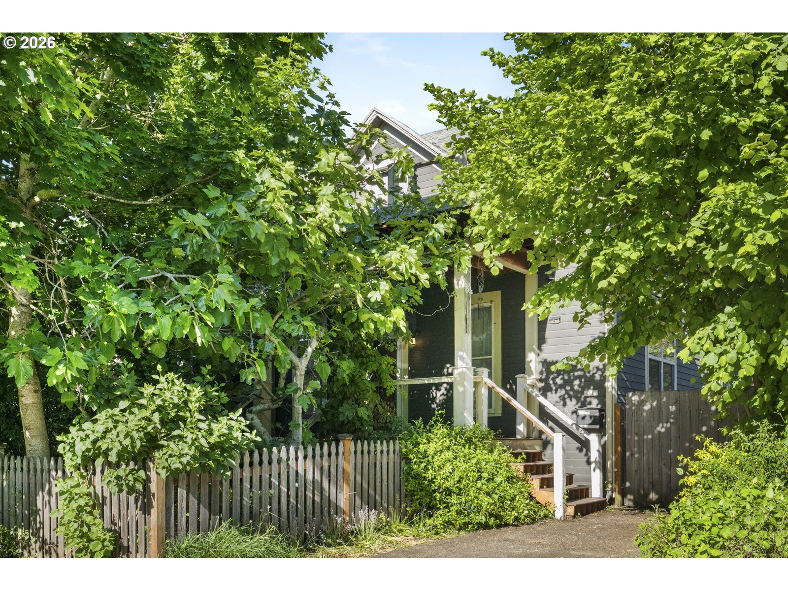 Property Photo: 4316 N Montana Ave OR 97217