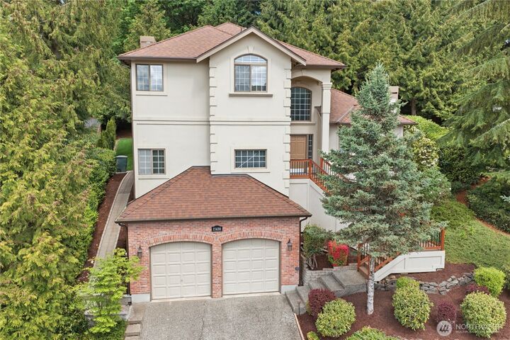 Property Photo: 15430 SE 67th Place WA 98006