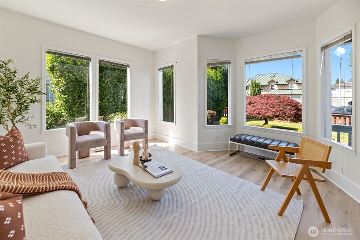 Property Photo:  3619  Colby Avenue  WA 98201 