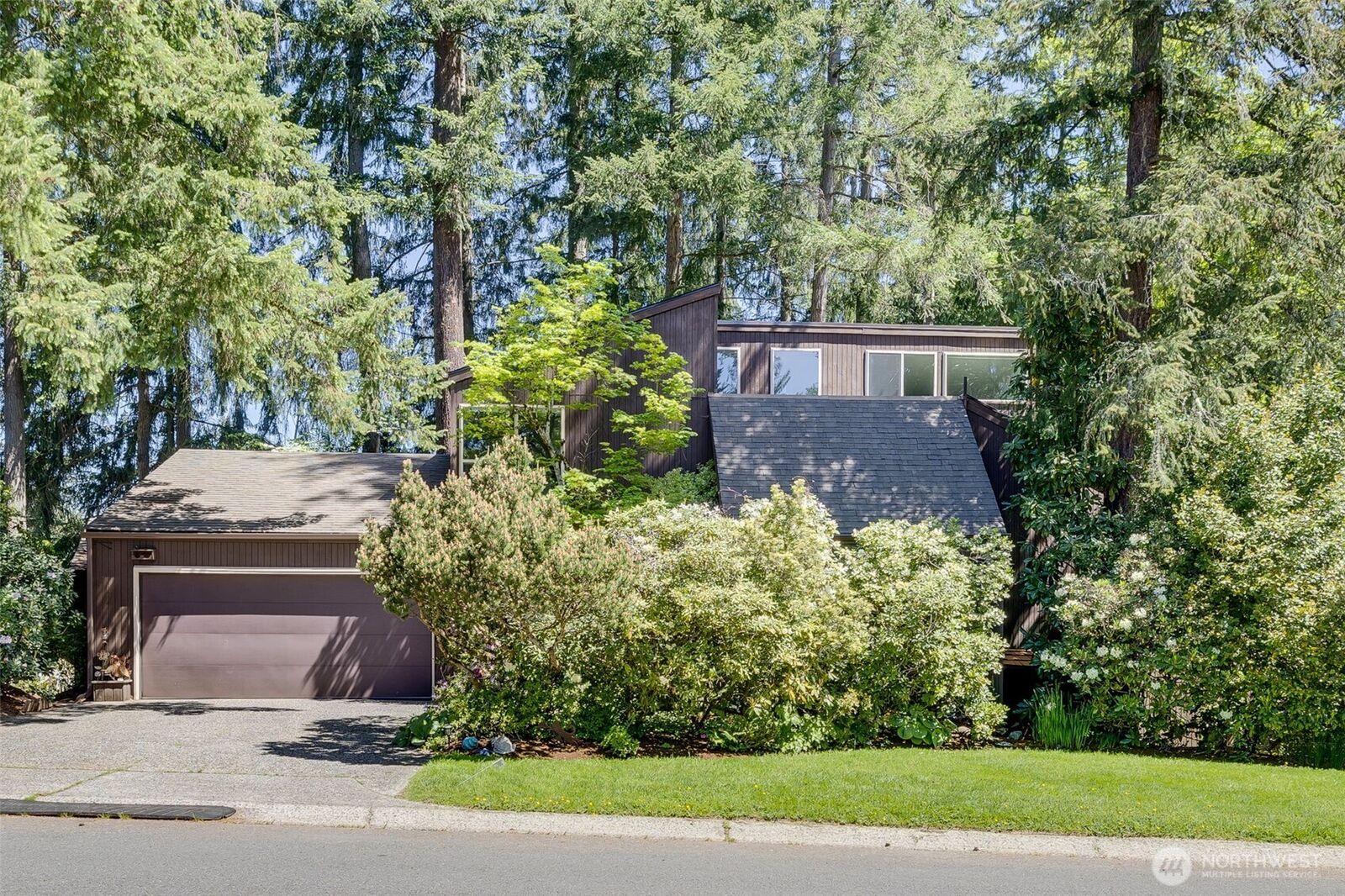 Property Photo: 3068 169th Avenue NE WA 98008