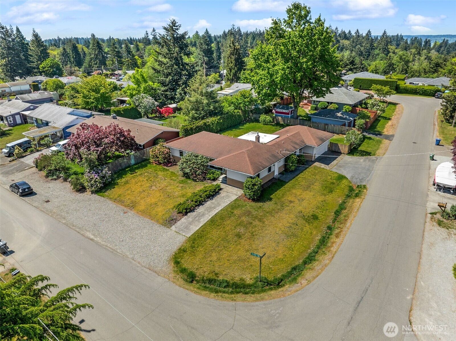 Property Photo:  14205  11th Avenue SW  WA 98166 