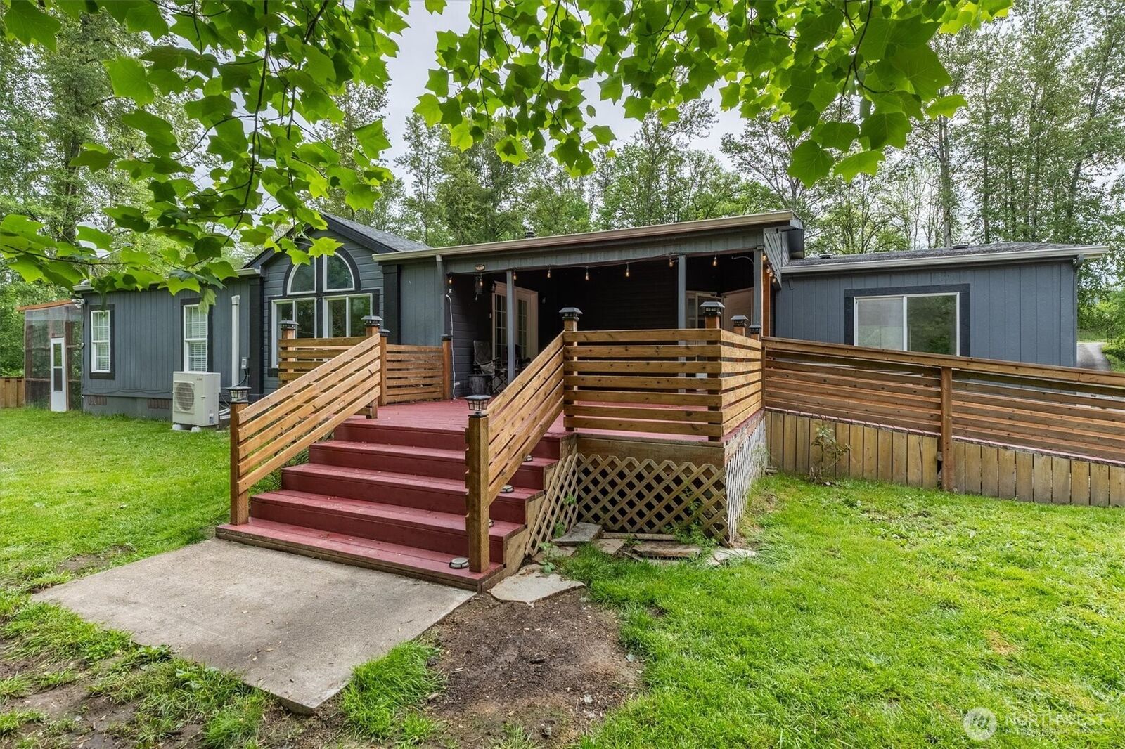 Property Photo: 155 Rivendell Lane WA 98626