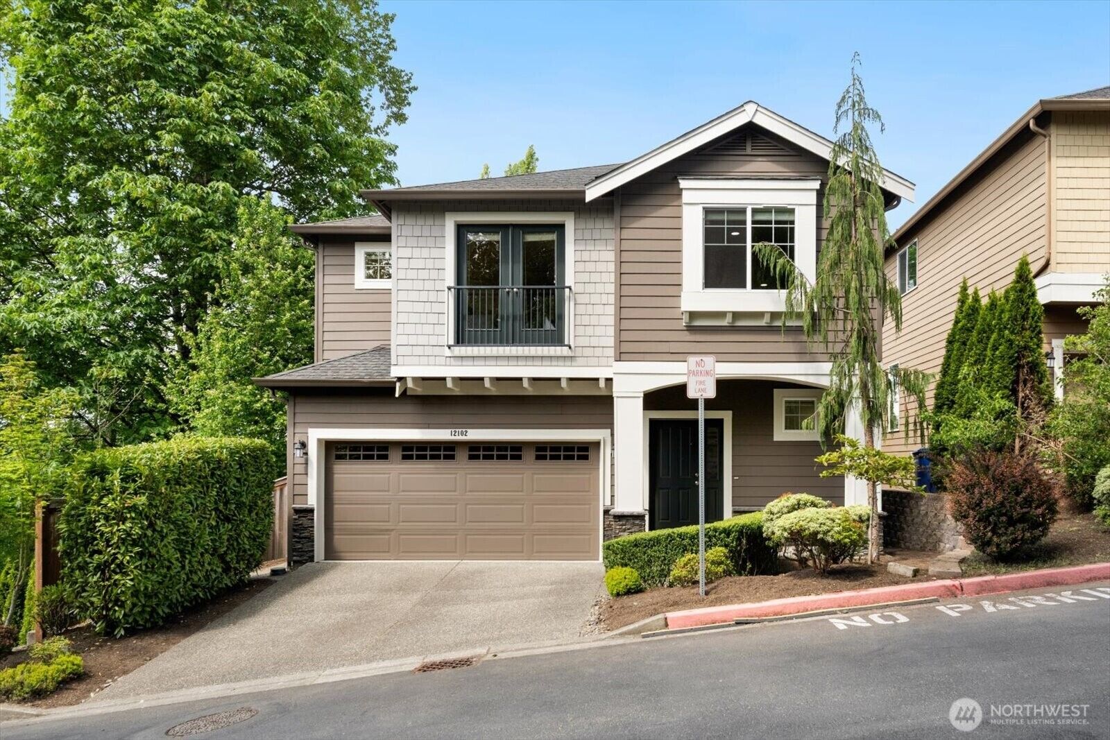 Property Photo:  12102 NE 174th Street 1  WA 98011 