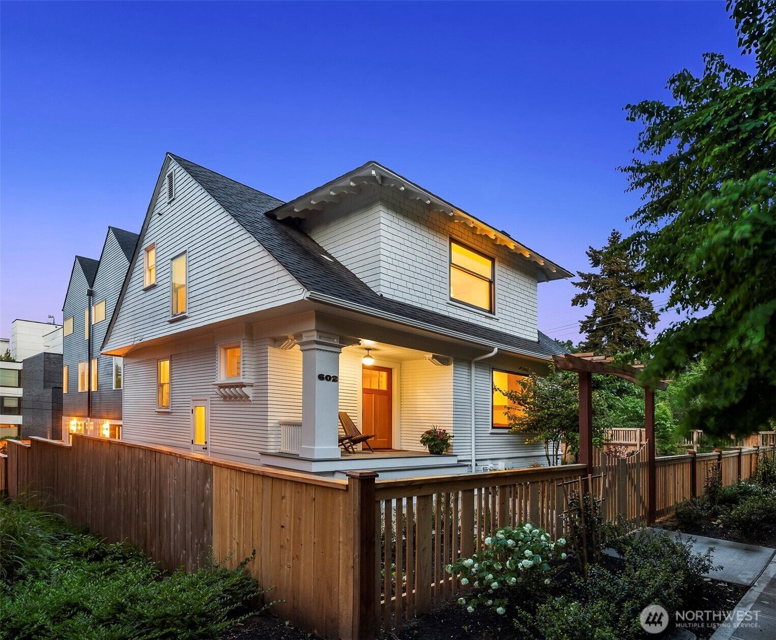 Property Photo:  602  18th Avenue E  WA 98112 