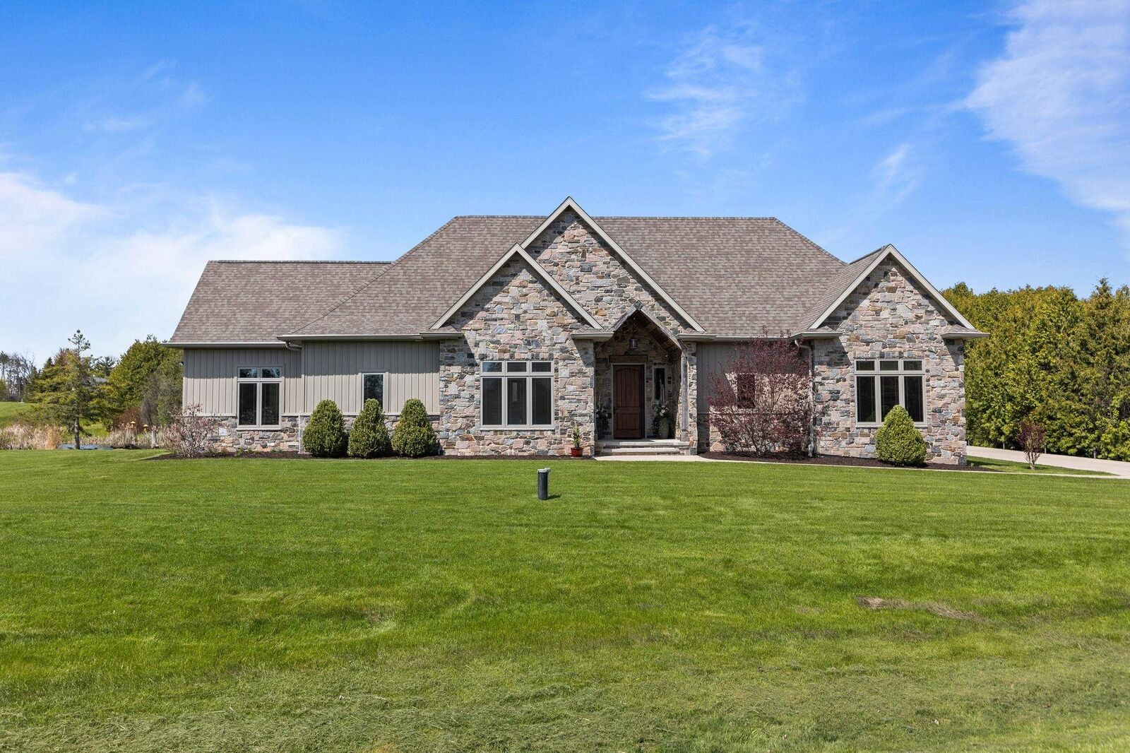 Property Photo:  N3281 Feather Ridge Drive  WI 54913 