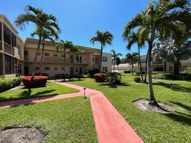 Property Photo: 1250 Atlantic Shores Boulevard 105 FL 33009